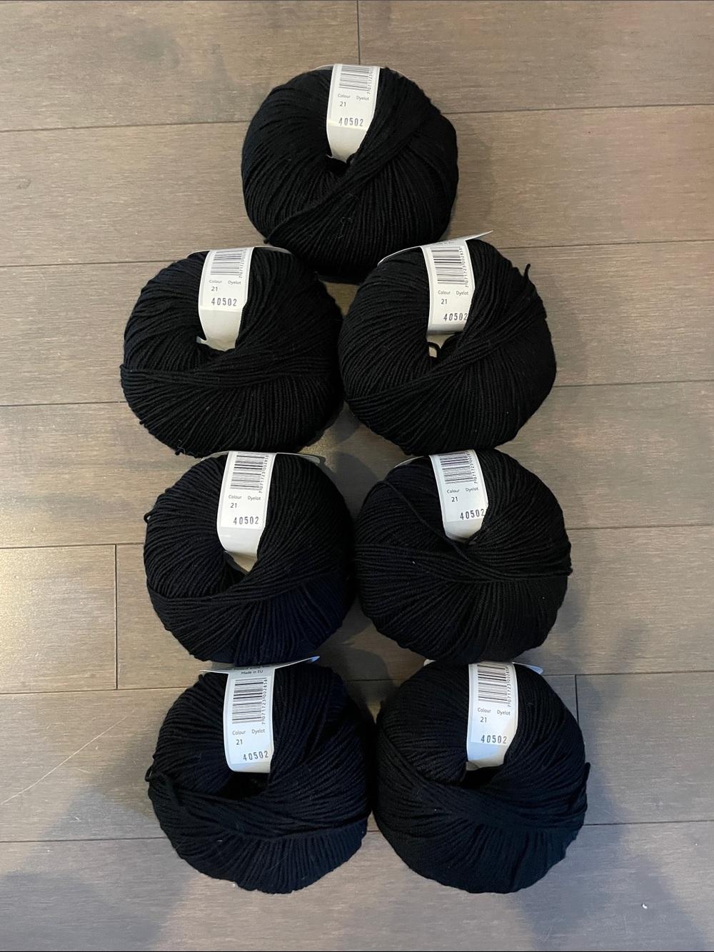 Black yarn merino wool